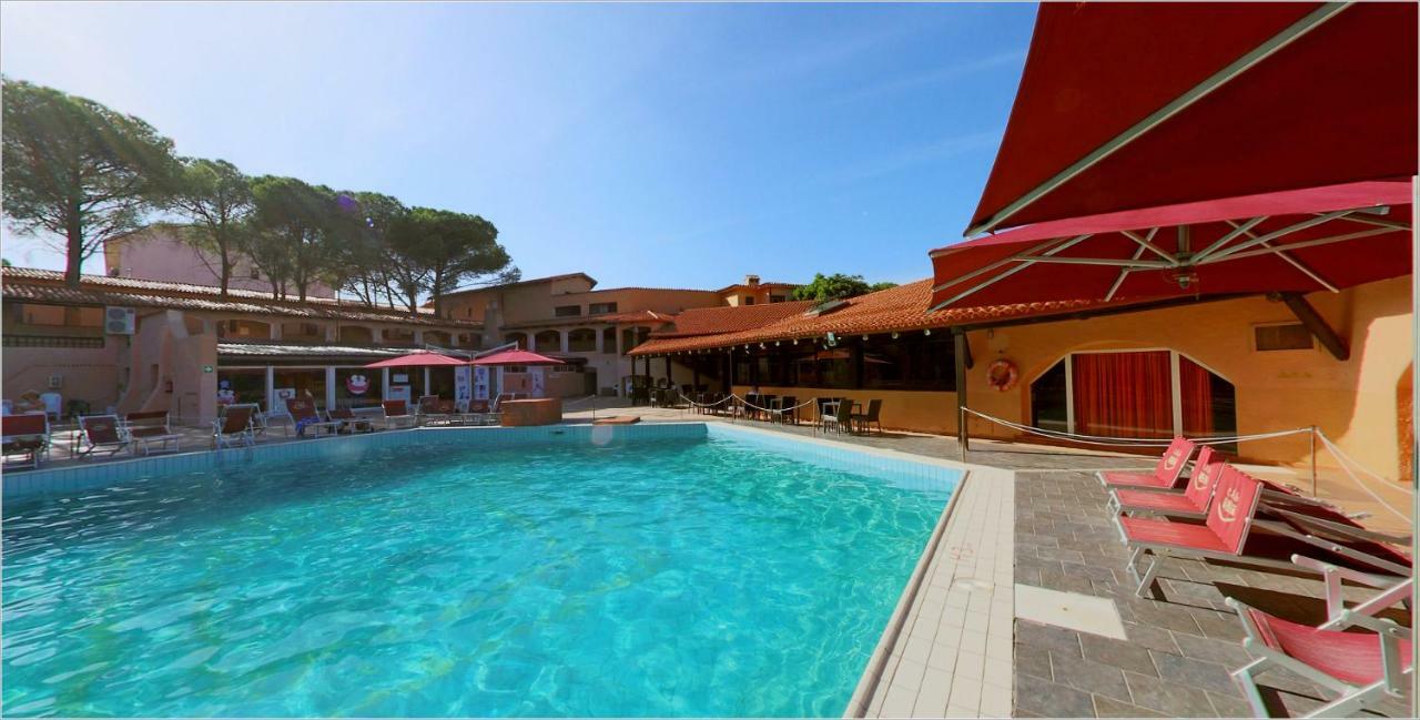 Hotel Club Esse Cala Bitta Baja Cerdeña Exterior foto